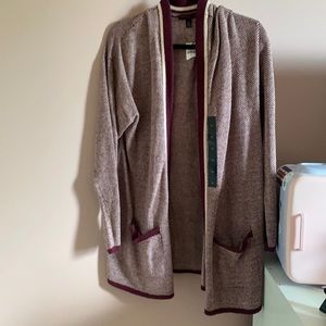 NWT Banana republic cardigan with pockets